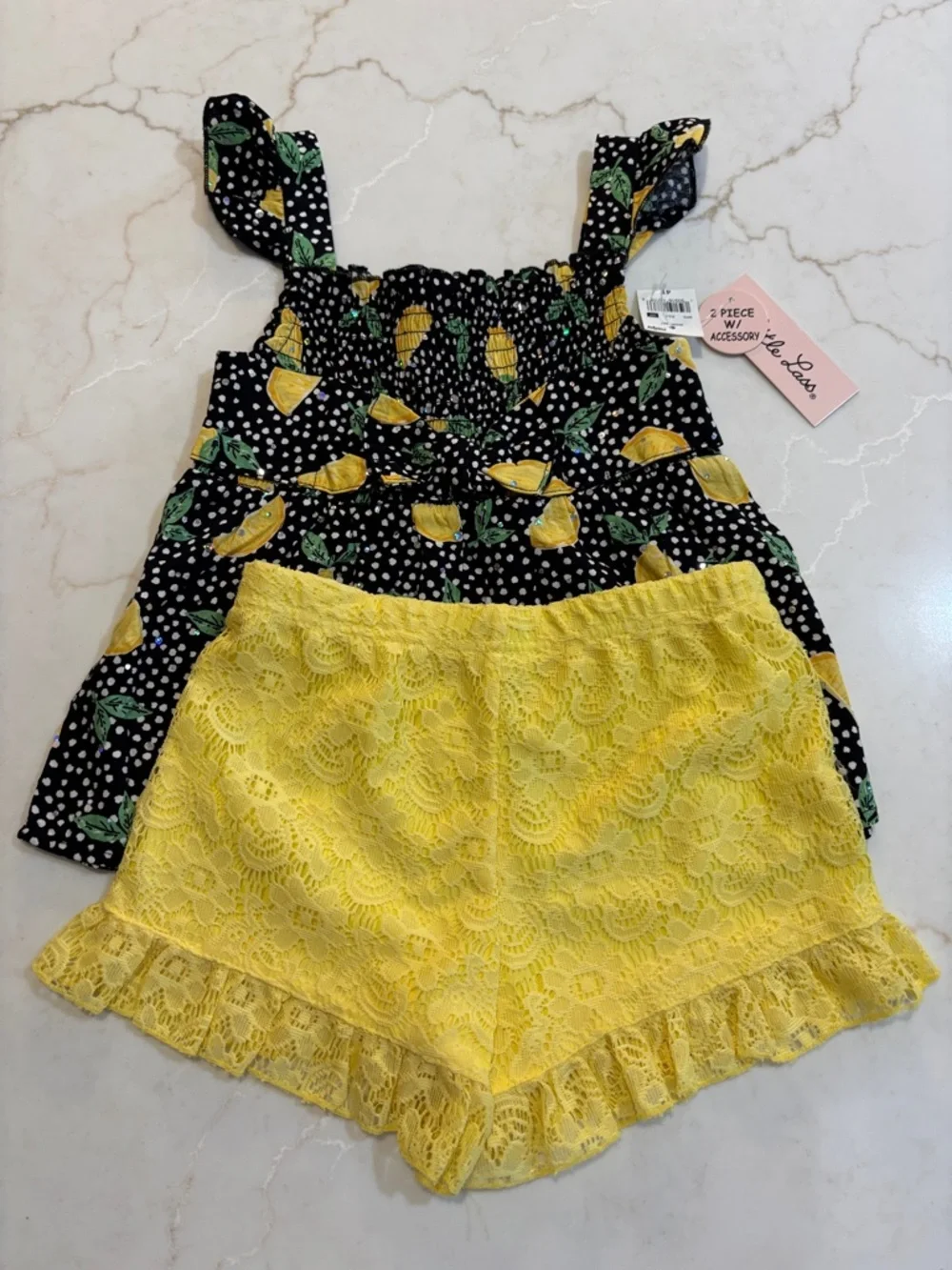 Little Lass Two-piece Smocked Top and Lace Shorts Set 4T NWT - Picture 2 of 6